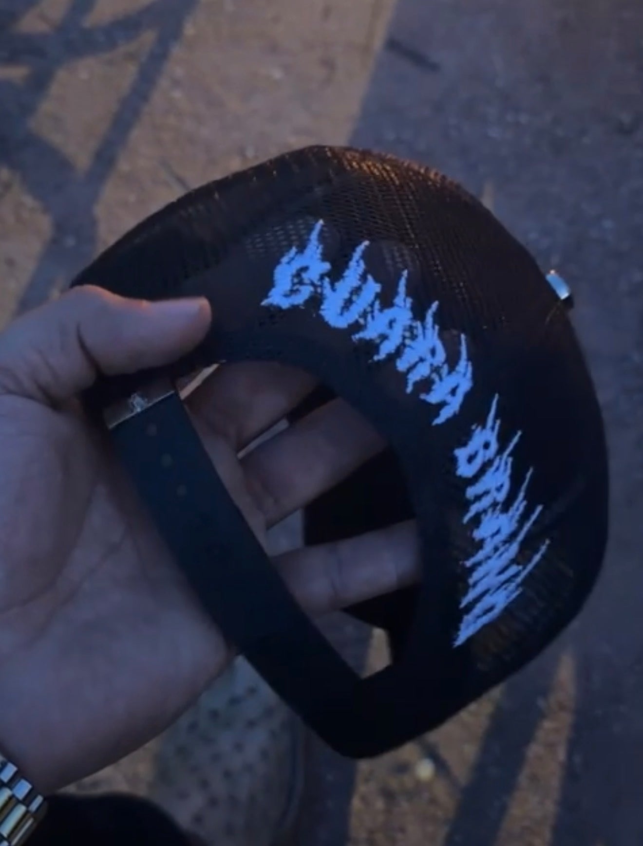 CORAZON DE ESPINAS HAT