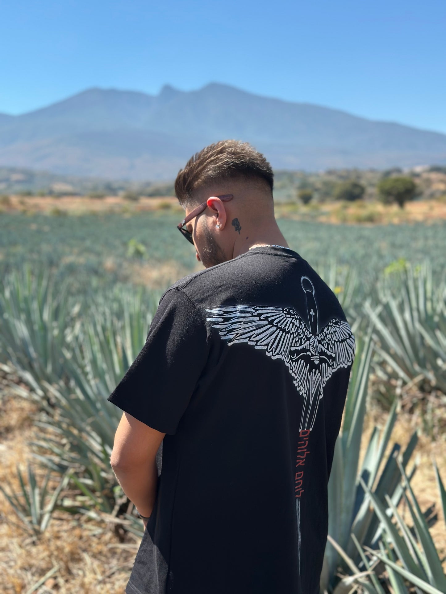 WARRIOR OF GOD 2.0 white corona de espinas logo