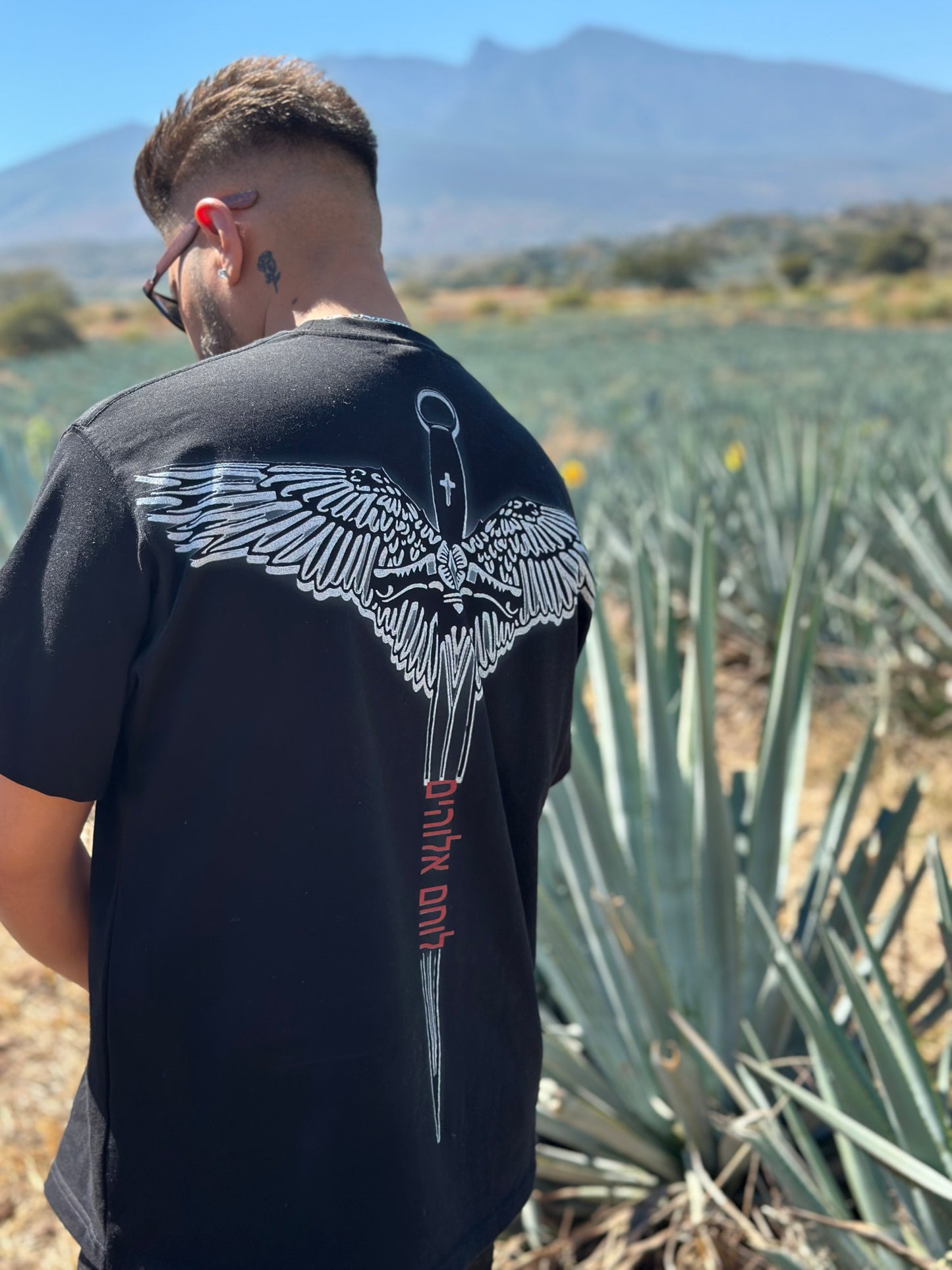 WARRIOR OF GOD 2.0 white corona de espinas logo